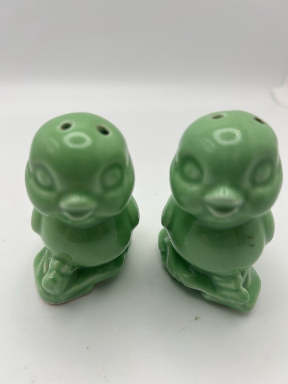 Ceramic Little Green Birds Salt And Pepper Shakers. Vintage.